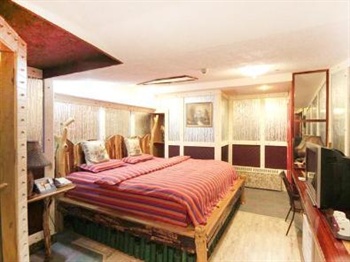  - Qingdao Huake Holiday Hotel 