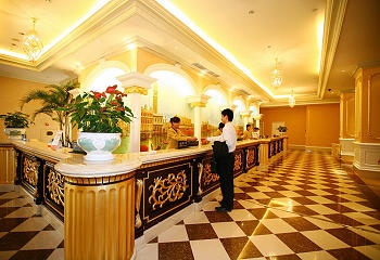 Reception Desk - Country Garden Phoenix Hotel - Wuhan