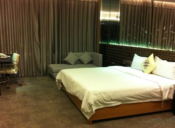  - Guangzhou Jockey Club Hotel