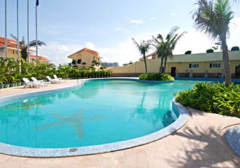 Swimming Pool - Seaview Bay Hotel  