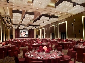 Ballroom - Huizhou Crowne Plaza Hotel