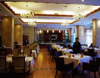 Western Restaurant - Heshan phoenix Hotel  