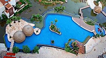 Swimming Pool - Fenghuang Weike Hotel Sanya