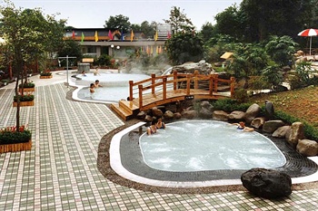  - Emei Heavenage Hot Spring Holiday Villa - Emeishan