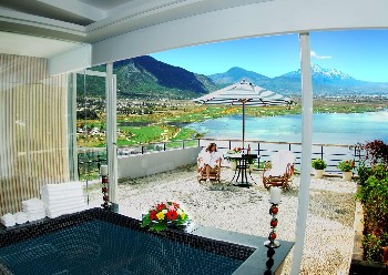  - Lijiang Ancient Town Golf Hotel