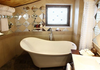  - Artistic-Suite - Lijiang