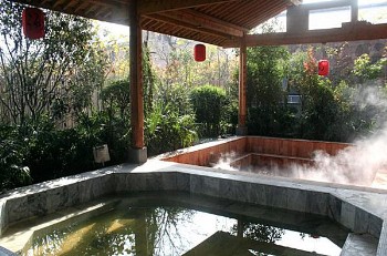  - Huaqing Aegean International Hot Springs Resort & Spa