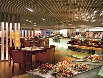 Restaurant - Island Shangri-la Hotel