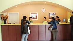 -- - Shenyang  Home Inn - Imperial Palace Hotel