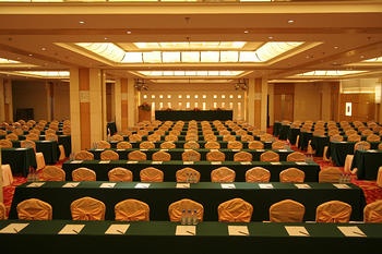 -- - Dandong Holiday Sunshine Hotel