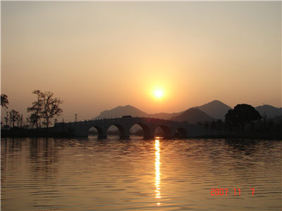 Hangzhou Picturesque Day Tour - West Lake, Ling Yin Temple and More