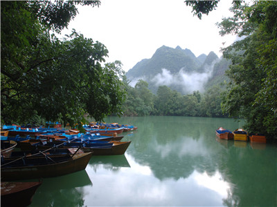 2 Days from Guiyang to Huangguoshu Waterfall