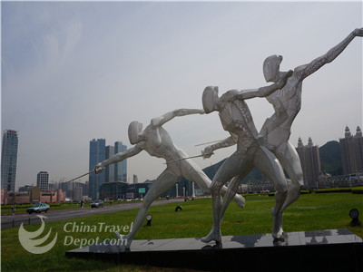  City Half Day Tour to Xinghai Square and Renmin Square and Zhongshan Square