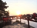 The Setting Sun in Lushan